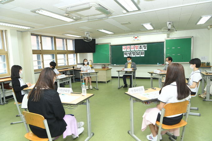 인창고등학교 기후위기 대응 정담회 모습