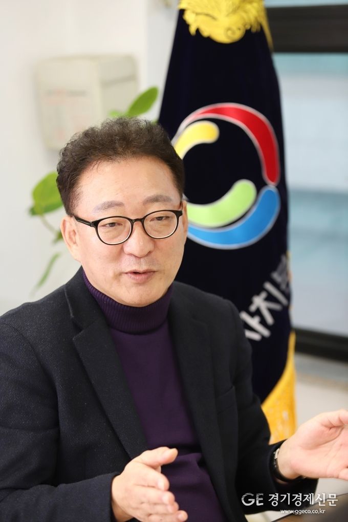 배강욱 (사)자치분권포럼화성 대표