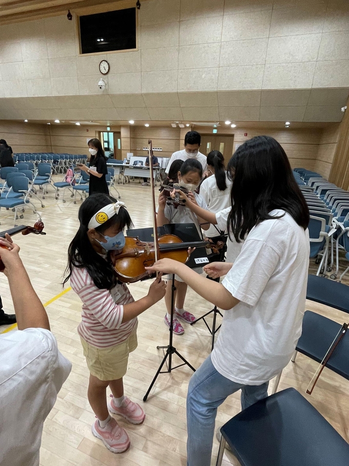 <strong>오산시 물향기 엘 시스테마 오케스트라, ‘꿈의 학교’ 멘토되다</strong>