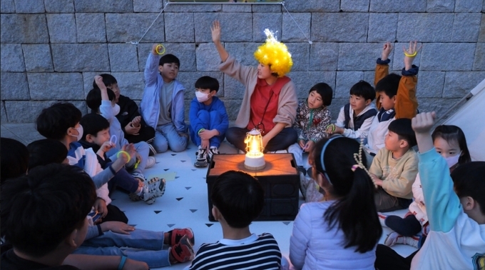 <strong><○○의 상상은 현실이 된다 - 2022년 우수 프로젝트> 진행사진</strong>