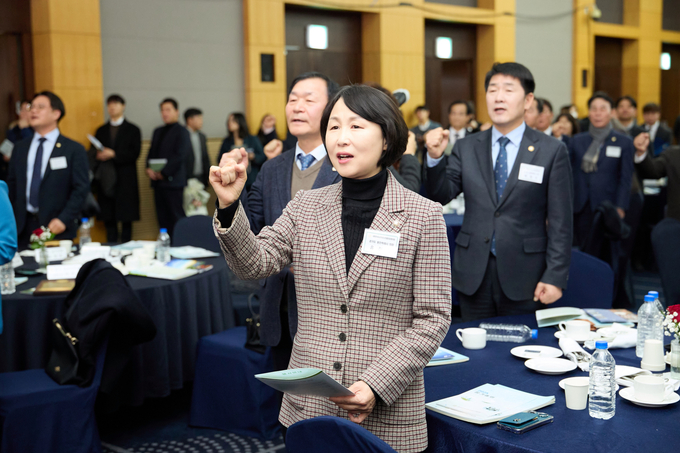 <strong>대한민국시군자치구의회의장협의회 2025년도 정기총회에서 유진선 용인특례시의회 의장이 지방의회법 제정을 촉구하고 있다.</strong>