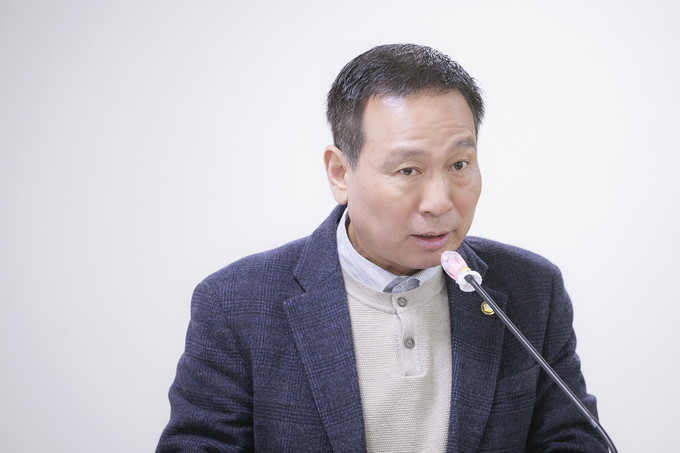 정흥범 의원