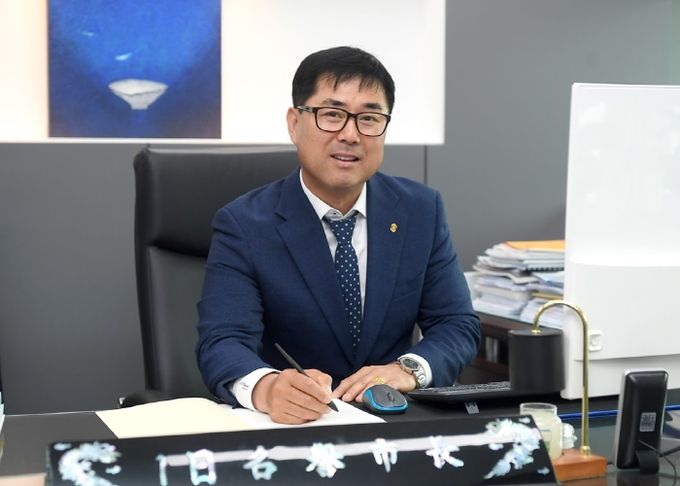 오산시, 크리스토퍼 오산지부 정운규 회장 1일 명예시장 위촉