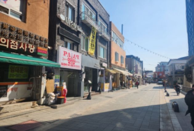 새빛상점가로 지정된 화성행궁상인회, 연무상인회. 호매실역중심상가상인회, 영통역아이파크상인회 현장