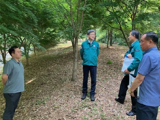 정순욱 광명시 부시장은 11일 관내 산사태 취약지역 안전 점검을 진행했다.