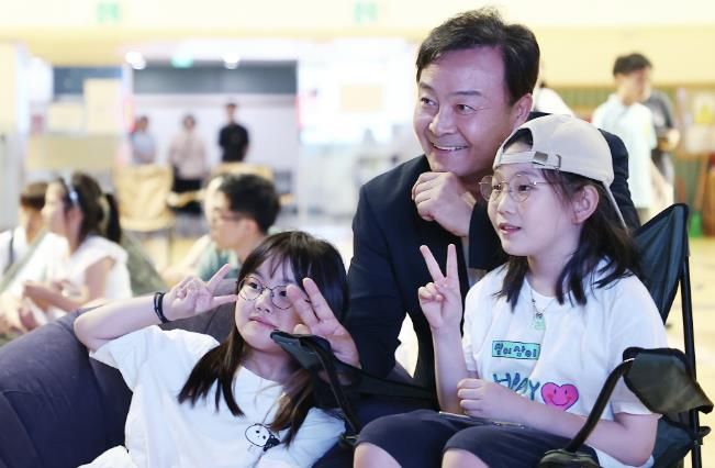 의왕시, 2024 우리동네 돗자리 영화관 성료