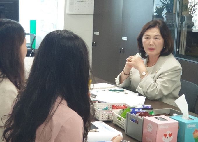김영희의원 이미지