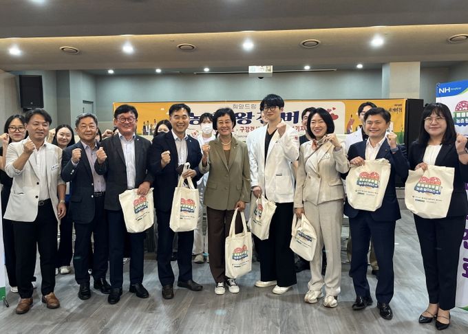 박명숙 의원, “청운면 농촌 왕진버스 운영 행사 방문” 의료봉사자 격려
