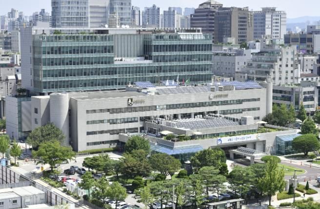 수원시청사