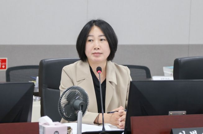 경기도의회 경제노동위원회 소속 이병숙 의원(더불어민주당, 수원12)