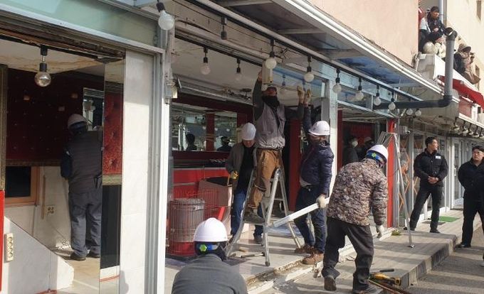 파주시, 성매매집결지 최대 규모 행정대집행 실시