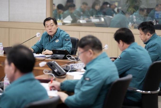 이재준 수원시장이 발언하고 있다.