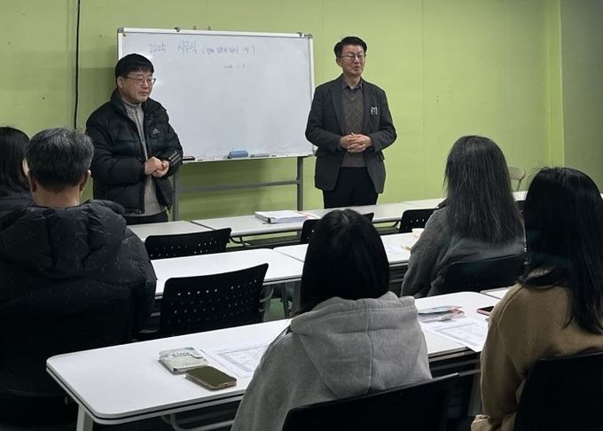 평택시, 2025년 새해맞이 평택외국인복지센터 격려 방문