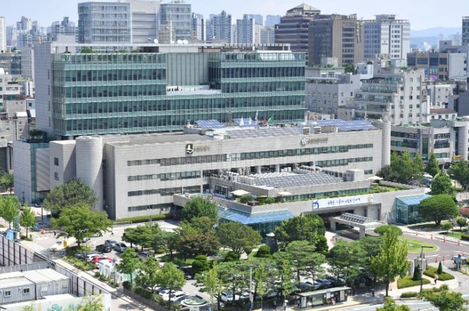 수원시청사