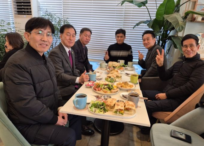 경기도의회 미래위 이제영 위원장, 분당 빌딩 화재 신속 진압 관할 소방서 관계자와 만나 노고 격려