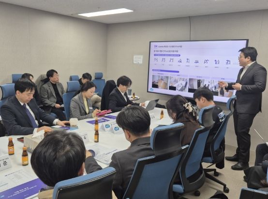 발달장애인 돌봄도 AI로. 경기도 AI 돌봄, 발달장애인센터 5개로 확대