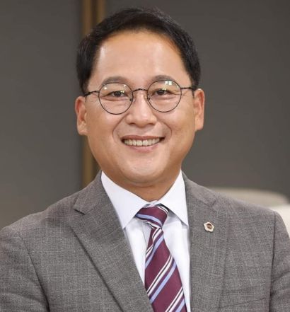 경기도의회 교육기획위원회 위원장인 안광률 의원(더불어민주당, 시흥1)