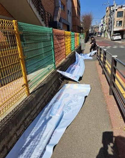 평택시, 개학기 맞아 학교 주변 불법광고물 정비 나선다