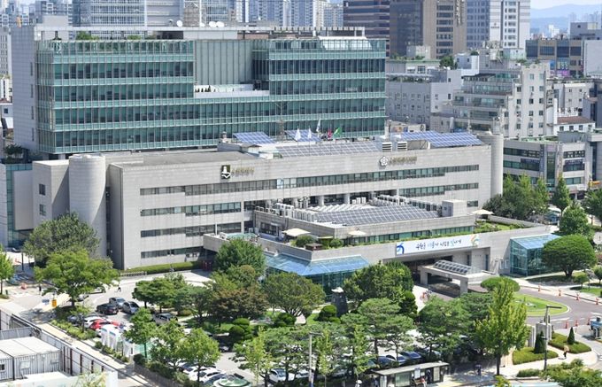수원시청사 전경