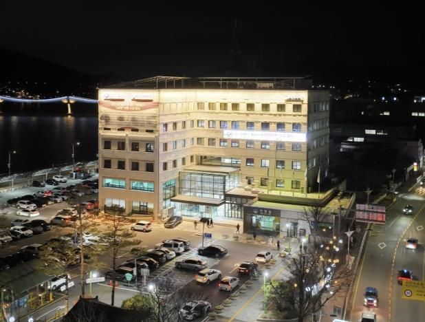 군청사