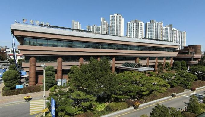 시청 전경