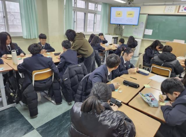 의왕시청소년재단 포일청소년문화의집, 학교연계 사업 시작