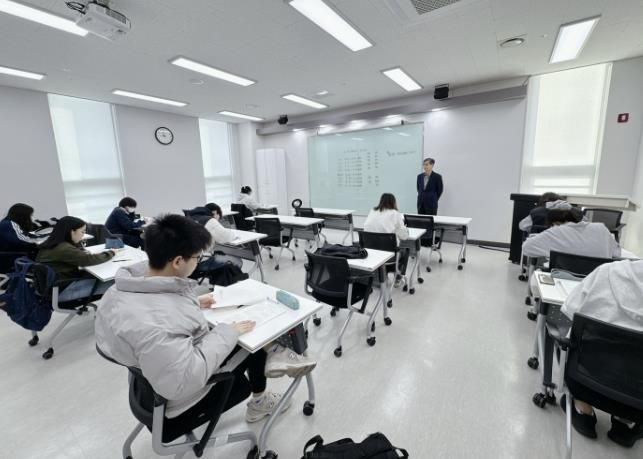 의왕시 꿈드림 센터, '2025년 4월 검정고시 모의고사' 실시