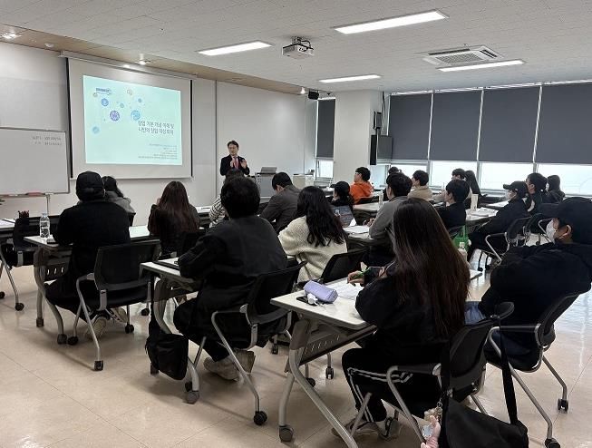 파주시, ‘2025년 상반기 신중년-엠지(MZ) 멘토링’개최