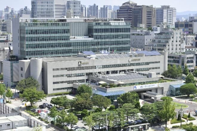 수원시청사