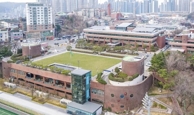 시청 전경