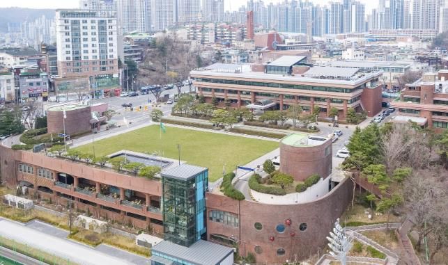 시청 전경