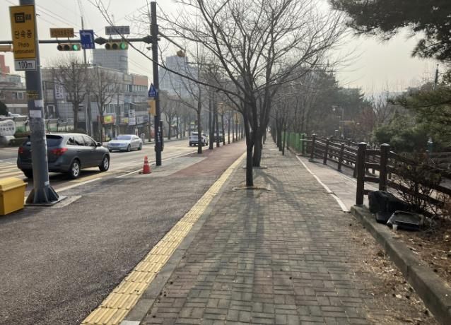 확장 공사가 진행될 광교산로 교통 혼잡구간