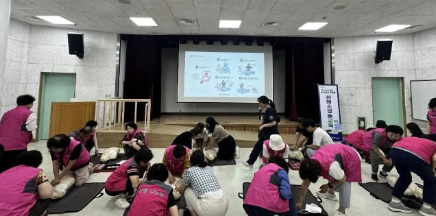 구리시, 봉사단체 사랑나누미 대상 심폐소생술 등 응급처치 교육 실시
