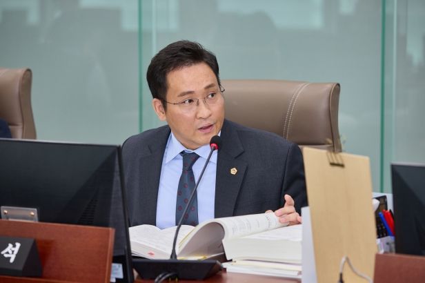 경기도의회 교육행정위원회 변재석 의원(더민주, 고양1)