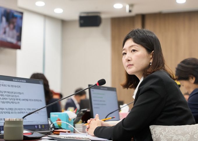 경기도의회 교육기획위원회 장윤정 의원(더불어민주당, 안산3)