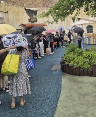 용인특례시 드림스타트가 아동과 양육자를 대상으로 물놀이 체험 프로그램을 진행했다.