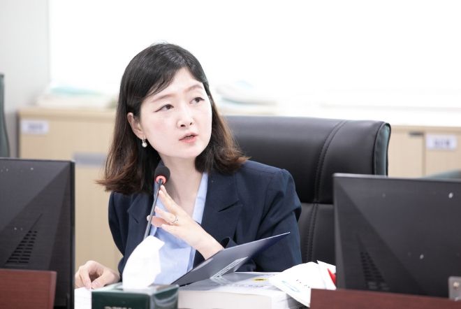 경기도의회 교육기획위원회 장윤정 의원(더불어민주당, 안산3)