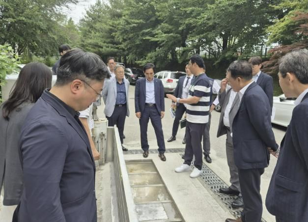 풍수해를 대비하기 위한 노·사 합동 재난 대응 점검 사진