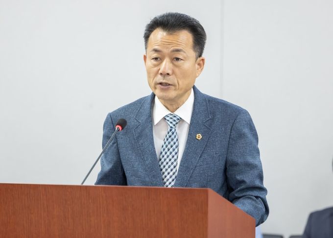 경기도의회 건설교통위원회 김성수 의원(더불어민주당, 안양1)