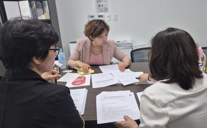 경기도의회 정경자 의원 “폐쇄 아닌 개방으로… 노인인권지킴이 제도 방향 재설정해야”