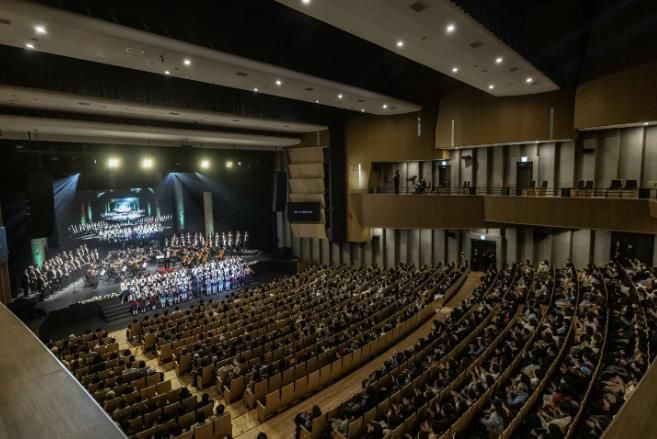 1월 18일 용인포은아트홀에서 열린 재개관 기념 공연 모습