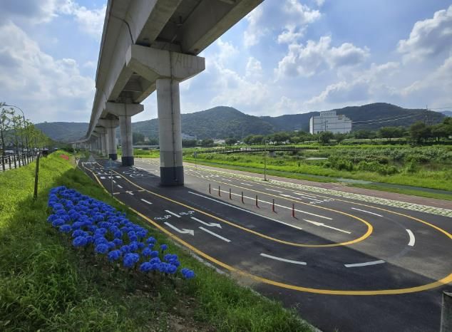 경안천변 자전거 연습장