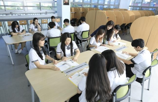 수주고등학교 교과 할동 모습