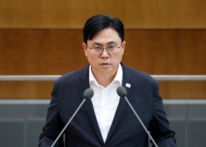 경기도의회 더불어민주당 총괄수석부대표 이용욱 의원(파주3)