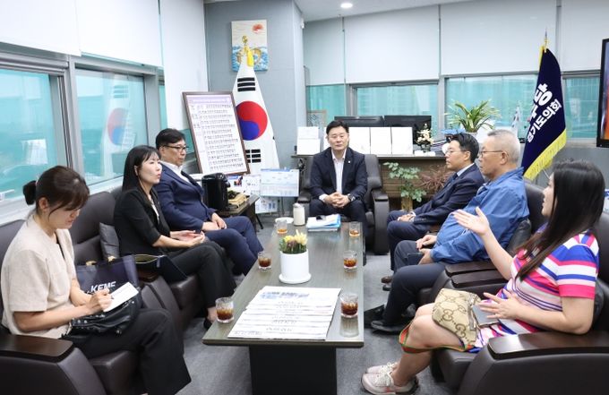 더불어민주당 최종현 대표의원 소상공인연합회와 간담회 가져