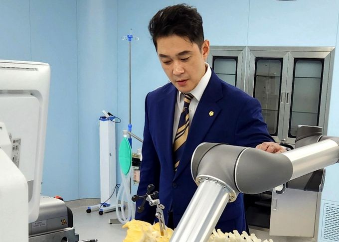 전석훈 의원, AI 의료산업의 미래를 찾다