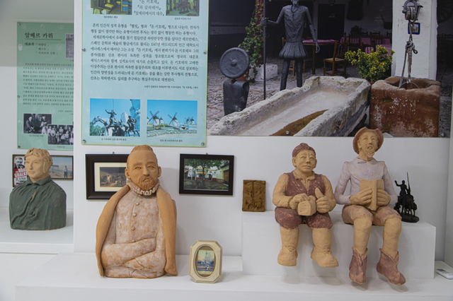 "긴 밤 문학의 세계로" - 경기관광공사, 경기도 문학관 및 책방을 찾아서