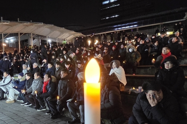 "용인시민들이 뿔났다" 용인반도체 지키기 위해 '촛불문화제' 개최