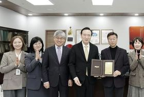 성남시, '교육 협력 사업' 우수 기관 선정… 교육감 감사패 받아